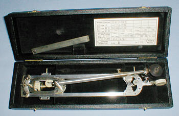 Planimeter in der Schatulle (gr&ouml;&szlig;eres Bild 108)