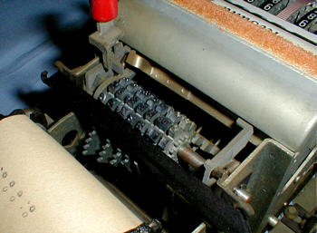Resulta P7: detail: printer (click for larger image, 95k)