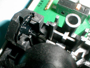 Apple Mouse IIc: Detail: encoder (gr&ouml;&szlig;eres Bild 70k)