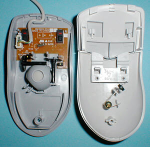 Genius EasyMouse Pro serial: inside (click for larger image, 69k)