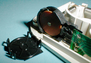 IBM C-Q M: detail: open sensor (click for larger image, 60k)