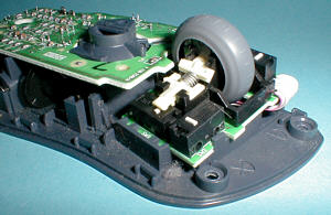 Logitech M-RK53 Cordless MouseMan Wheel: open mouse: mechanics (click for larger image, 73k)