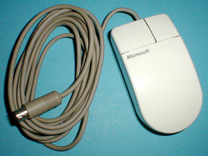 Microsoft InPort Mouse: Draufsicht (gr&ouml;&szlig;eres Bild 71k)