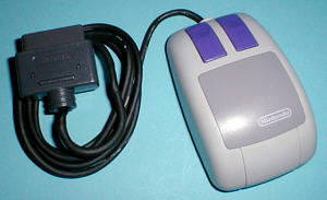 Nintendo Super NES Mouse: Draufsicht (gr&ouml;&szlig;eres Bild 50k)